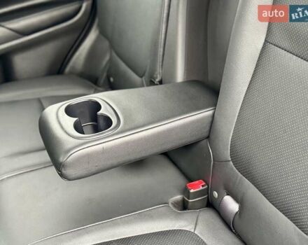 Чорний Міцубісі Аутлендер, об'ємом двигуна 2.2 л та пробігом 188 тис. км за 16999 $, фото 42 на Automoto.ua