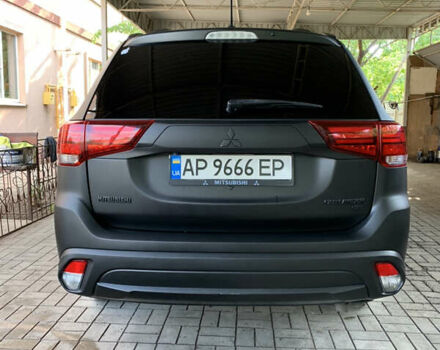 Мицубиси Аутлендер 2016 в Запорожье на Automoto.ua Черный Мицубиси Аутлендер, объемом двигателя 2.36 л и пробегом 197 тыс. км за 16000 $, фото 2 на Automoto.ua