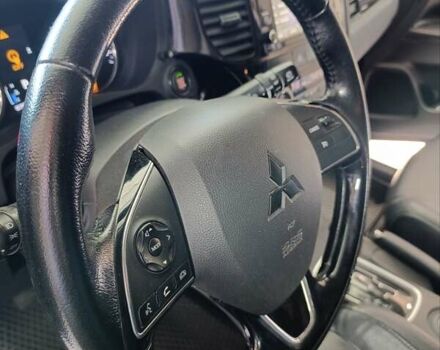 Черный Мицубиси Аутлендер, объемом двигателя 2.36 л и пробегом 120 тыс. км за 16900 $, фото 25 на Automoto.ua