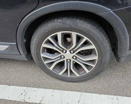 Чорний Міцубісі Аутлендер, об'ємом двигуна 2.4 л та пробігом 195 тис. км за 15138 $, фото 5 на Automoto.ua