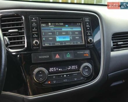 Черный Мицубиси Аутлендер, объемом двигателя 2.36 л и пробегом 162 тыс. км за 14450 $, фото 17 на Automoto.ua