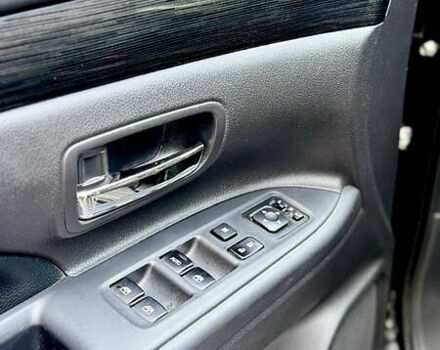 Чорний Міцубісі Аутлендер, об'ємом двигуна 2.36 л та пробігом 154 тис. км за 19500 $, фото 24 на Automoto.ua