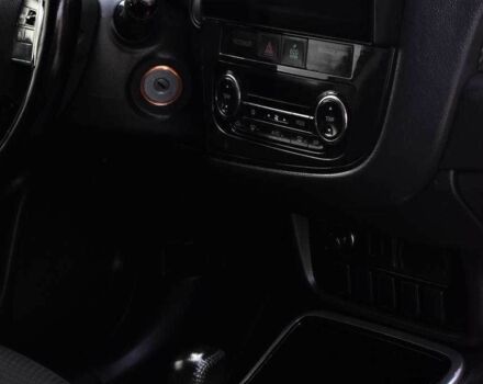 Чорний Міцубісі Аутлендер, об'ємом двигуна 2.4 л та пробігом 154 тис. км за 13499 $, фото 11 на Automoto.ua