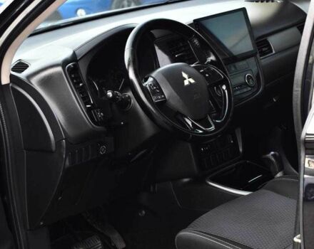 Чорний Міцубісі Аутлендер, об'ємом двигуна 2.4 л та пробігом 154 тис. км за 13499 $, фото 6 на Automoto.ua