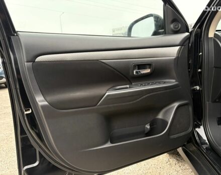 Чорний Міцубісі Аутлендер, об'ємом двигуна 2.4 л та пробігом 110 тис. км за 17290 $, фото 15 на Automoto.ua