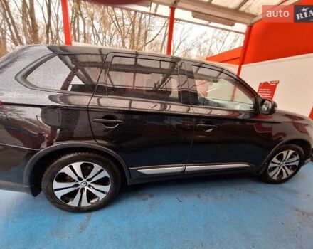 Чорний Міцубісі Аутлендер, об'ємом двигуна 2 л та пробігом 114 тис. км за 17600 $, фото 3 на Automoto.ua