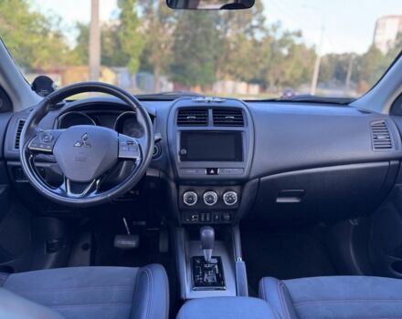 Чорний Міцубісі Аутлендер, об'ємом двигуна 2.4 л та пробігом 111 тис. км за 13999 $, фото 10 на Automoto.ua