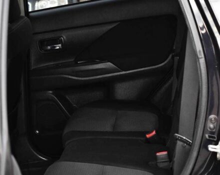 Чорний Міцубісі Аутлендер, об'ємом двигуна 2.4 л та пробігом 154 тис. км за 13499 $, фото 17 на Automoto.ua