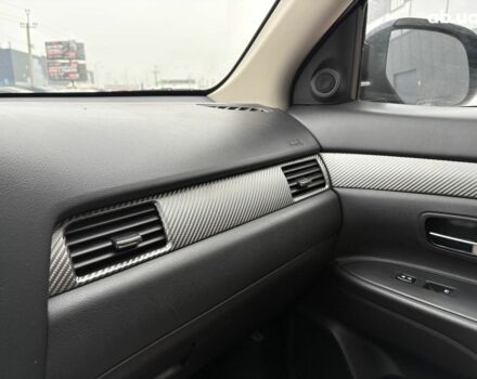 Чорний Міцубісі Аутлендер, об'ємом двигуна 2.4 л та пробігом 110 тис. км за 17290 $, фото 24 на Automoto.ua