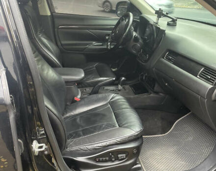 Чорний Міцубісі Аутлендер, об'ємом двигуна 2.36 л та пробігом 150 тис. км за 13500 $, фото 9 на Automoto.ua