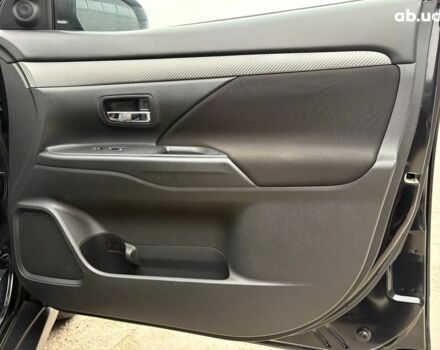 Чорний Міцубісі Аутлендер, об'ємом двигуна 2.4 л та пробігом 110 тис. км за 17290 $, фото 28 на Automoto.ua