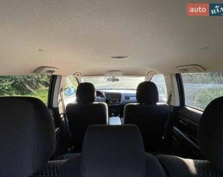 Черный Мицубиси Аутлендер, объемом двигателя 2.4 л и пробегом 221 тыс. км за 11900 $, фото 16 на Automoto.ua