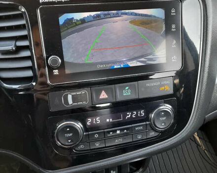 Мицубиси Аутлендер 2017 в Хмельницком на Automoto.ua Черный Мицубиси Аутлендер, объемом двигателя 2.36 л и пробегом 114 тыс. км за 16000 $, фото 6 на Automoto.ua