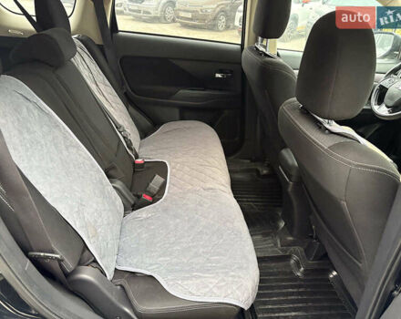 Чорний Міцубісі Аутлендер, об'ємом двигуна 2.4 л та пробігом 110 тис. км за 17290 $, фото 33 на Automoto.ua