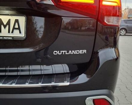 Міцубісі Аутлендер 2018 у Белой Церкве на Automoto.ua Чорний Міцубісі Аутлендер, об'ємом двигуна 2 л та пробігом 121 тис. км за 17800 $, фото 25 на Automoto.ua