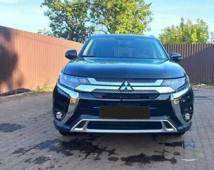 Черный Мицубиси Аутлендер, объемом двигателя 2.4 л и пробегом 132 тыс. км за 17600 $, фото 2 на Automoto.ua