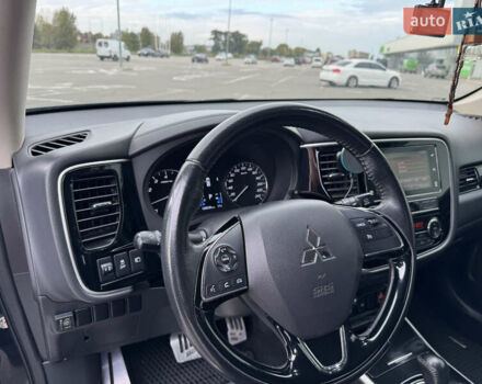 Міцубісі Аутлендер 2018 у Києві на Automoto.ua Чорний Міцубісі Аутлендер, об'ємом двигуна 2 л та пробігом 121 тис. км за 16000 $, фото 19 на Automoto.ua