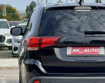 Міцубісі Аутлендер 2018 у Києві на Automoto.ua Чорний Міцубісі Аутлендер, об'ємом двигуна 3 л та пробігом 182 тис. км за 16900 $, фото 91 на Automoto.ua