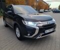 Міцубісі Аутлендер 2018 у Белой Церкве на Automoto.ua Чорний Міцубісі Аутлендер, об'ємом двигуна 2 л та пробігом 121 тис. км за 17800 $, фото 15 на Automoto.ua
