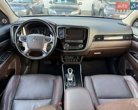 Черный Мицубиси Аутлендер, объемом двигателя 2 л и пробегом 67 тыс. км за 23000 $, фото 25 на Automoto.ua
