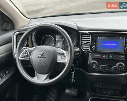 Чорний Міцубісі Аутлендер, об'ємом двигуна 2.36 л та пробігом 169 тис. км за 13450 $, фото 25 на Automoto.ua