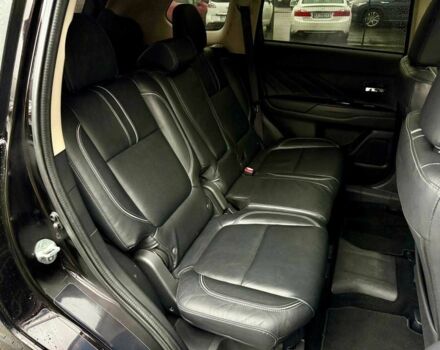 Чорний Міцубісі Аутлендер, об'ємом двигуна 2 л та пробігом 79 тис. км за 22900 $, фото 19 на Automoto.ua