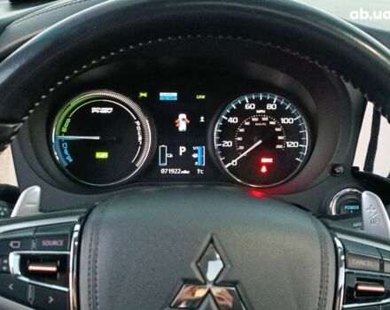 Черный Мицубиси Аутлендер, объемом двигателя 2 л и пробегом 115 тыс. км за 23700 $, фото 21 на Automoto.ua
