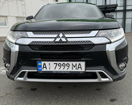 Міцубісі Аутлендер 2018 у Києві на Automoto.ua Чорний Міцубісі Аутлендер, об'ємом двигуна 2 л та пробігом 121 тис. км за 16000 $, фото 22 на Automoto.ua