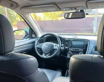 Черный Мицубиси Аутлендер, объемом двигателя 2.4 л и пробегом 132 тыс. км за 17600 $, фото 4 на Automoto.ua