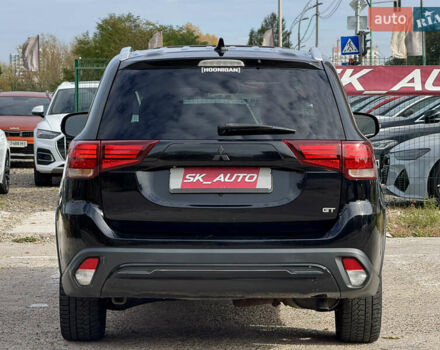 Міцубісі Аутлендер 2018 у Києві на Automoto.ua Чорний Міцубісі Аутлендер, об'ємом двигуна 3 л та пробігом 182 тис. км за 16900 $, фото 87 на Automoto.ua