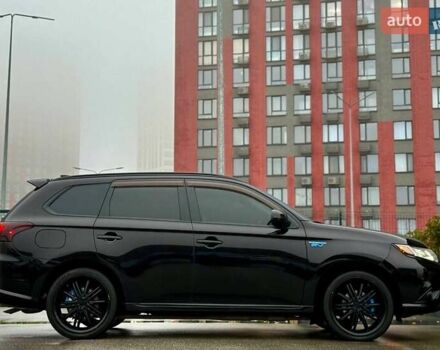Чорний Міцубісі Аутлендер, об'ємом двигуна 2 л та пробігом 79 тис. км за 22900 $, фото 8 на Automoto.ua