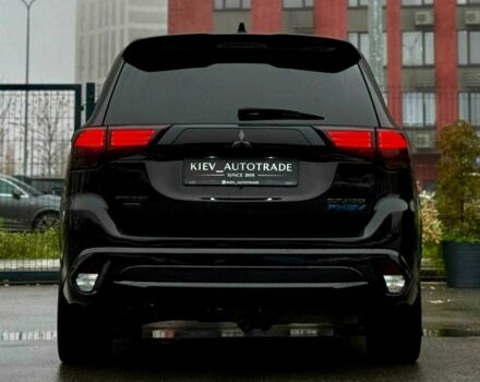 Чорний Міцубісі Аутлендер, об'ємом двигуна 2 л та пробігом 79 тис. км за 22900 $, фото 1 на Automoto.ua