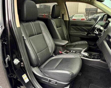 Чорний Міцубісі Аутлендер, об'ємом двигуна 2 л та пробігом 79 тис. км за 22900 $, фото 21 на Automoto.ua