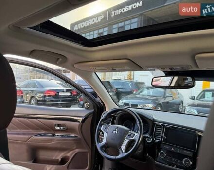 Черный Мицубиси Аутлендер, объемом двигателя 2 л и пробегом 67 тыс. км за 23000 $, фото 55 на Automoto.ua