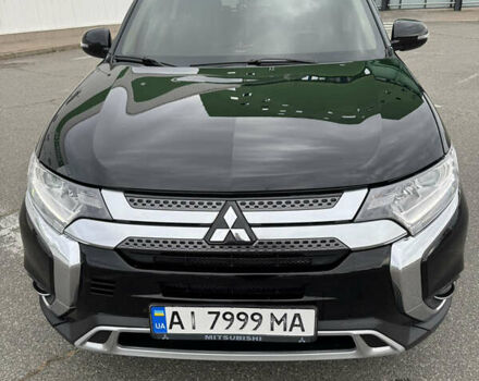 Міцубісі Аутлендер 2018 у Києві на Automoto.ua Чорний Міцубісі Аутлендер, об'ємом двигуна 2 л та пробігом 121 тис. км за 16000 $, фото 23 на Automoto.ua