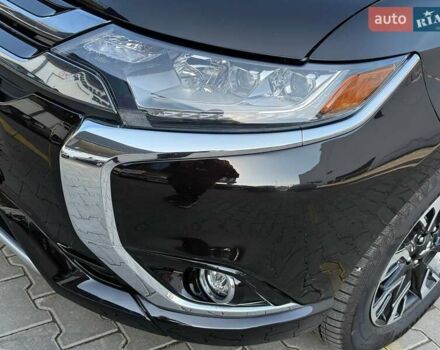 Черный Мицубиси Аутлендер, объемом двигателя 2 л и пробегом 67 тыс. км за 23000 $, фото 8 на Automoto.ua