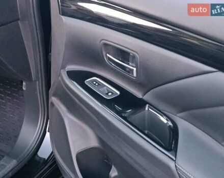 Чорний Міцубісі Аутлендер, об'ємом двигуна 2 л та пробігом 115 тис. км за 23700 $, фото 32 на Automoto.ua