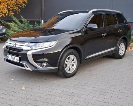 Міцубісі Аутлендер 2018 у Белой Церкве на Automoto.ua Чорний Міцубісі Аутлендер, об'ємом двигуна 2 л та пробігом 121 тис. км за 17800 $, фото 18 на Automoto.ua
