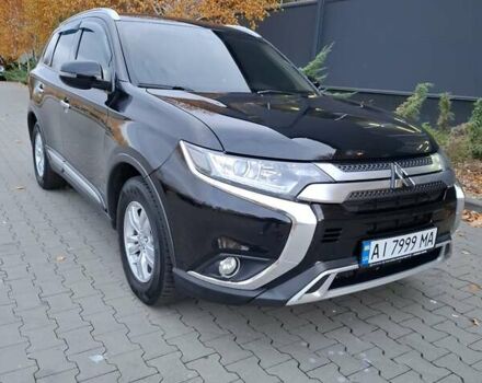 Міцубісі Аутлендер 2018 у Белой Церкве на Automoto.ua Чорний Міцубісі Аутлендер, об'ємом двигуна 2 л та пробігом 121 тис. км за 17800 $, фото 1 на Automoto.ua