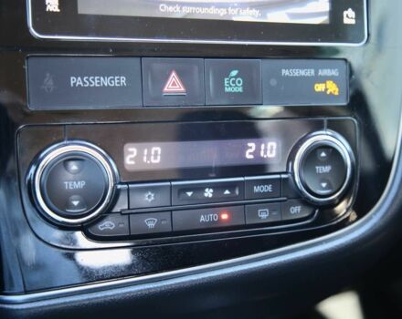 Черный Мицубиси Аутлендер, объемом двигателя 2.4 л и пробегом 130 тыс. км за 16200 $, фото 16 на Automoto.ua