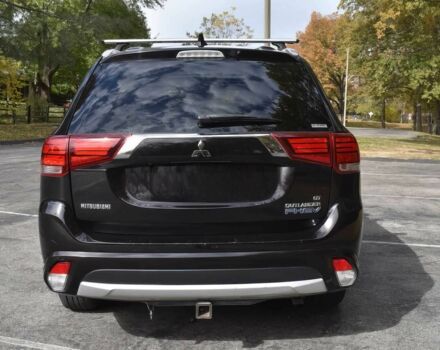 Чорний Міцубісі Аутлендер, об'ємом двигуна 2 л та пробігом 45 тис. км за 14000 $, фото 4 на Automoto.ua