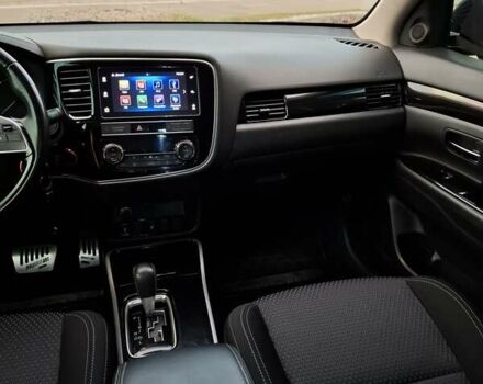 Міцубісі Аутлендер 2018 у Белой Церкве на Automoto.ua Чорний Міцубісі Аутлендер, об'ємом двигуна 2 л та пробігом 121 тис. км за 17800 $, фото 41 на Automoto.ua
