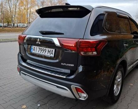 Міцубісі Аутлендер 2018 у Белой Церкве на Automoto.ua Чорний Міцубісі Аутлендер, об'ємом двигуна 2 л та пробігом 121 тис. км за 17800 $, фото 3 на Automoto.ua
