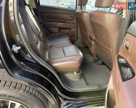 Черный Мицубиси Аутлендер, объемом двигателя 2 л и пробегом 67 тыс. км за 23000 $, фото 30 на Automoto.ua