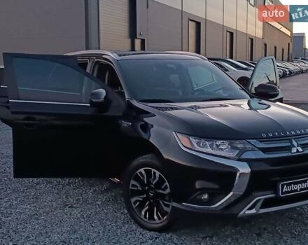 Чорний Міцубісі Аутлендер, об'ємом двигуна 2 л та пробігом 115 тис. км за 23700 $, фото 41 на Automoto.ua