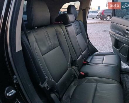 Чорний Міцубісі Аутлендер, об'ємом двигуна 2 л та пробігом 115 тис. км за 23700 $, фото 35 на Automoto.ua