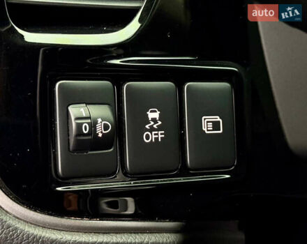 Чорний Міцубісі Аутлендер, об'ємом двигуна 2 л та пробігом 79 тис. км за 22900 $, фото 28 на Automoto.ua