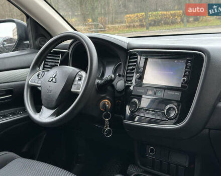 Чорний Міцубісі Аутлендер, об'ємом двигуна 2.36 л та пробігом 169 тис. км за 13450 $, фото 24 на Automoto.ua