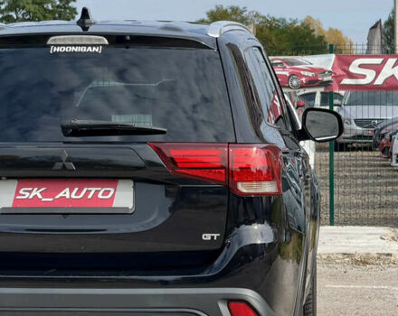 Міцубісі Аутлендер 2018 у Києві на Automoto.ua Чорний Міцубісі Аутлендер, об'ємом двигуна 3 л та пробігом 182 тис. км за 16900 $, фото 86 на Automoto.ua
