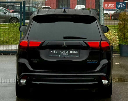 Чорний Міцубісі Аутлендер, об'ємом двигуна 2 л та пробігом 79 тис. км за 22900 $, фото 14 на Automoto.ua